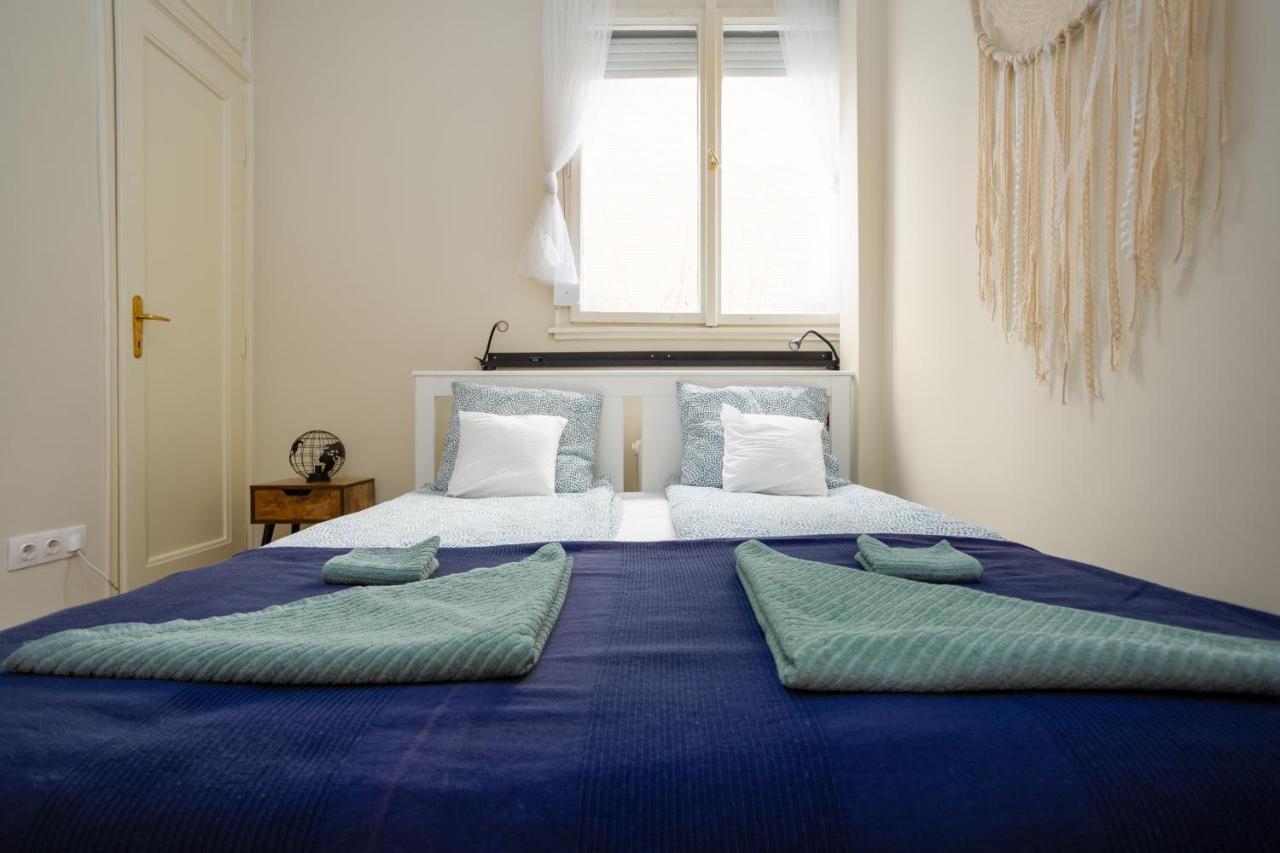 Golden Hour Apartment Budapest Bagian luar foto